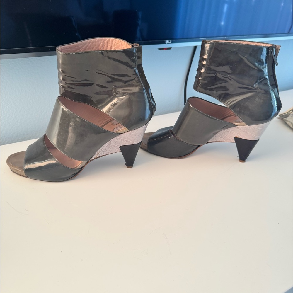 Vintage Chloe Gray Heels